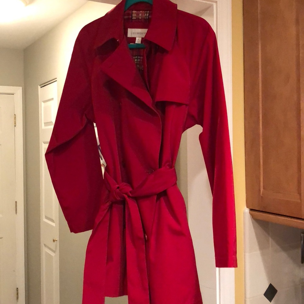 Women’s Liz Claiborne red spring raincoat